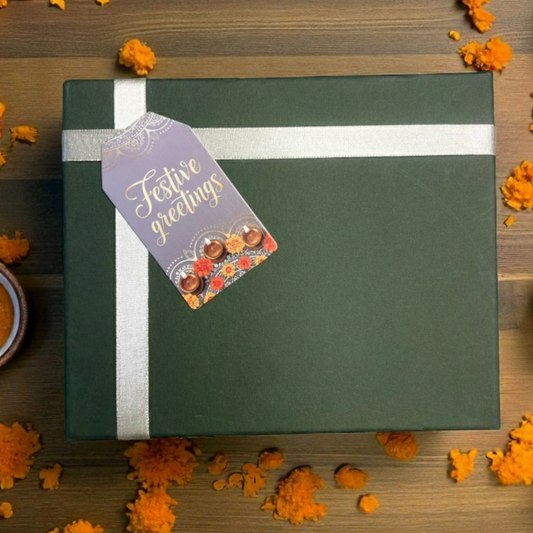 EVERGREEN FESTIVE BOX